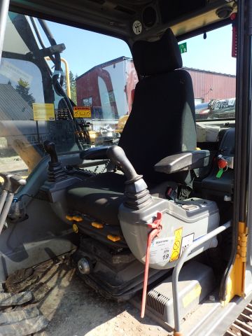 453039-86 Volvo EC180B