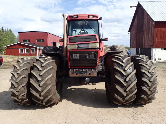 453049-2 CASE IH 7140 right: BKX234