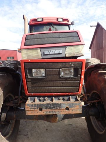 453049-17 CASE IH 7140 right: BKX234