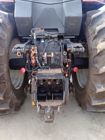 453049-27 CASE IH 7140 right: BKX234