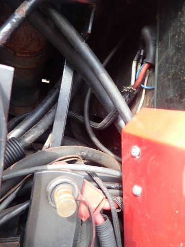 453049-49 CASE IH 7140 right: BKX234