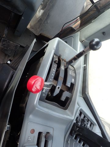 453049-58 CASE IH 7140 right: BKX234