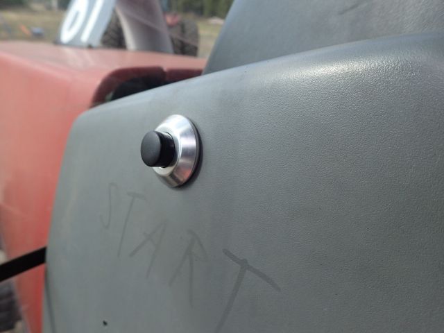 453049-67 CASE IH 7140 right: BKX234