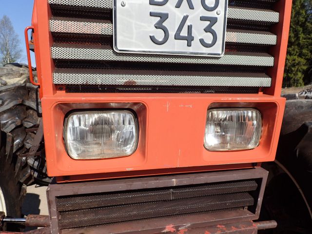 453037-19 FIAT 1380 DT Reg: DXG343