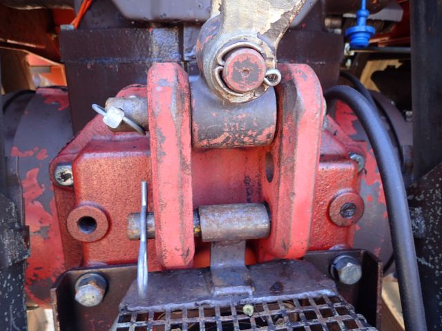 453037-51 FIAT 1380 DT Reg: DXG343
