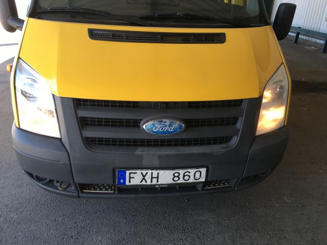 476893-12 Ford Transit 350 2.4 TDCI 140 hp