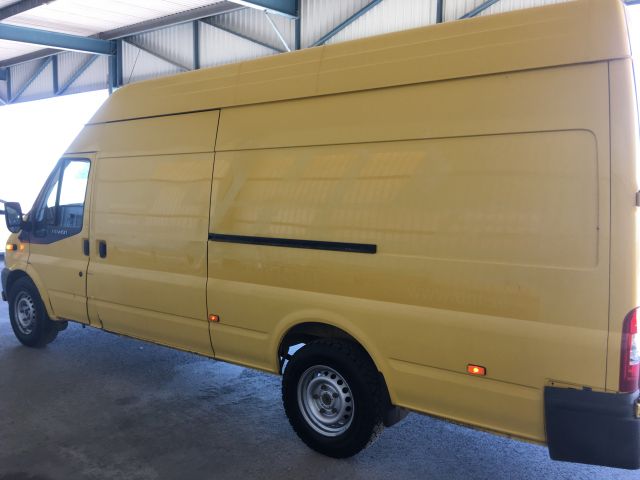 476893-18 Ford Transit 350 2.4 TDCI 140 hp