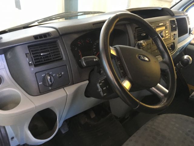 476893-32 Ford Transit 350 2.4 TDCI 140 hp