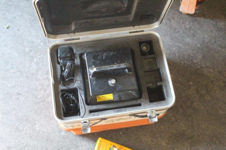 439440-3 Rotational laser Quante QL 300D with tripod