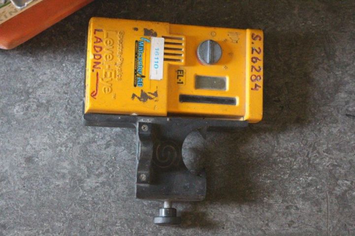 439440-6 Rotational laser Quante QL 300D with tripod