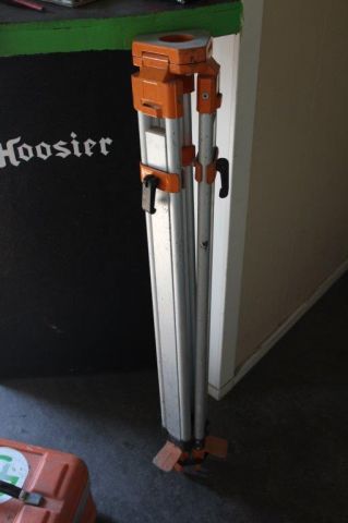 439440-7 Rotational laser Quante QL 300D with tripod