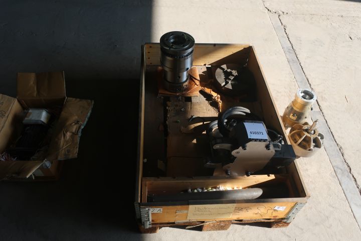 410371-3 Hydraulchuck, stödlager, chuckar Okuma