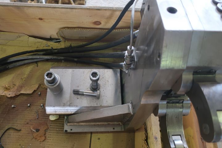 410371-6 Hydraulchuck, stödlager, chuckar Okuma