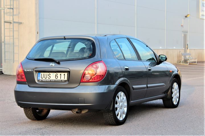 433662-4 Nissan Almera 5-door 1.8 116hk, 2004