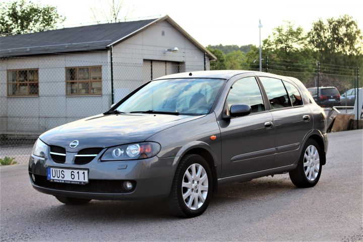 433662-1 Nissan Almera 5-door 1.8 116hk, 2004