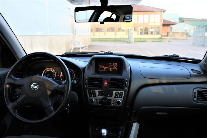 433662-14 Nissan Almera 5-door 1.8 116hk, 2004