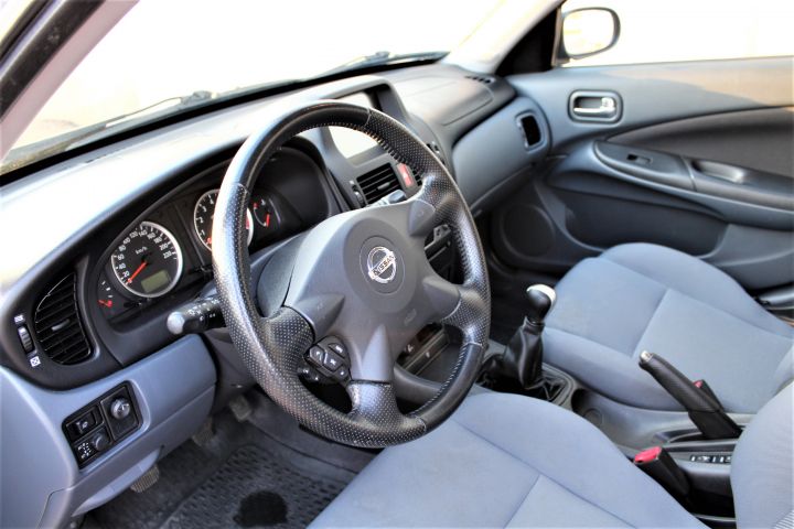 433662-22 Nissan Almera 5-door 1.8 116hk, 2004