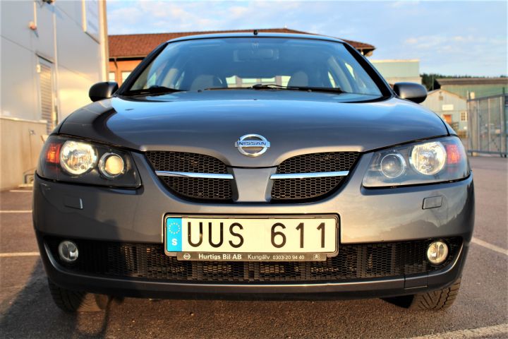 433662-8 Nissan Almera 5-door 1.8 116hk, 2004