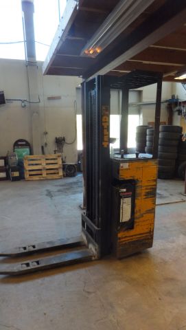 451072-2 Atlet truck 125 ST