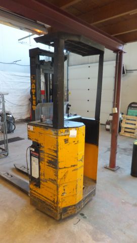 451072-1 Atlet truck 125 ST