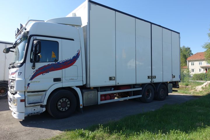 477701-5 Lasbil MERCEDES-BENZ Actros 2546