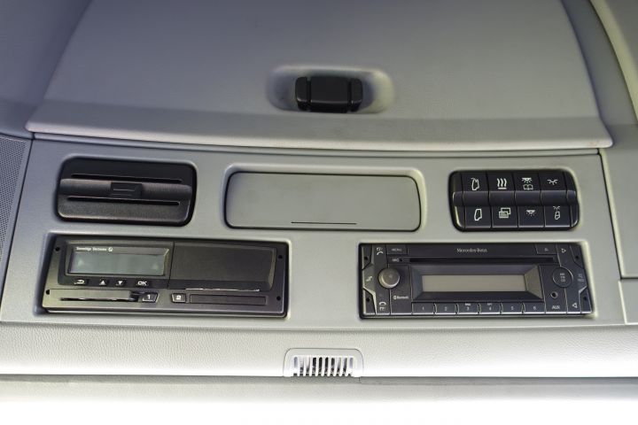 477701-19 Lasbil MERCEDES-BENZ Actros 2546