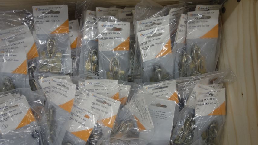 476227-2 Ledhaspar, grindklink, kasthake etc.