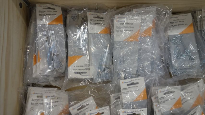 476227-8 Ledhaspar, grindklink, kasthake etc.