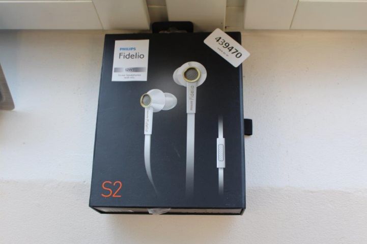 439470-1 Headphones Philips Fidelio S2