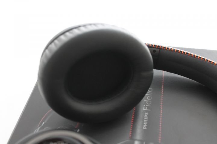 454258-7 Philips Fidelio L2 Headphones