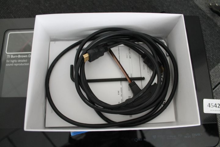 454265-10 Philips Blu-Ray BDP9700