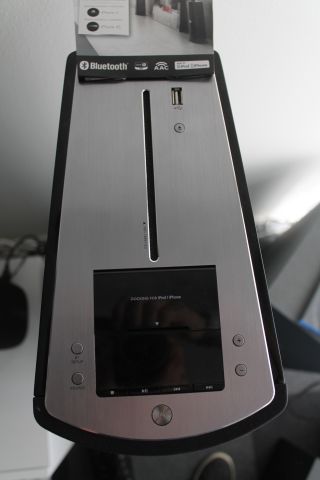 454266-8 2 Philips Fidelio Speakers