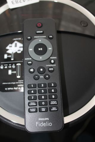 454283-5 Philips Fidelio Speaker