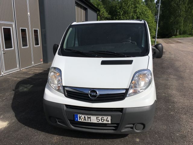 477315-2 Opel Vivaro 2.0CDTI 2010 (repo project)