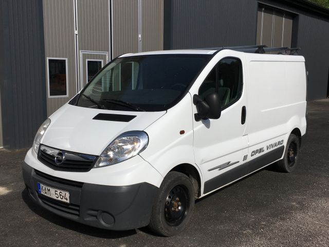 477315-1 Opel Vivaro 2.0CDTI 2010 (repo project)
