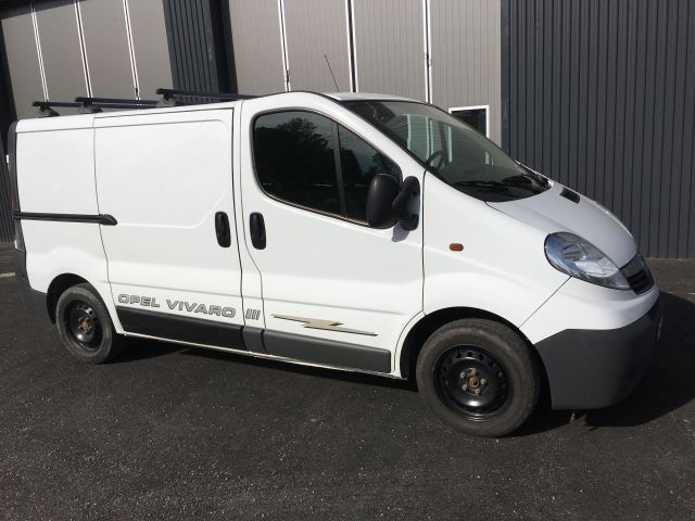 477315-4 Opel Vivaro 2.0CDTI 2010 (repo project)