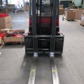 468976-8 Electric forklift Nichiyu