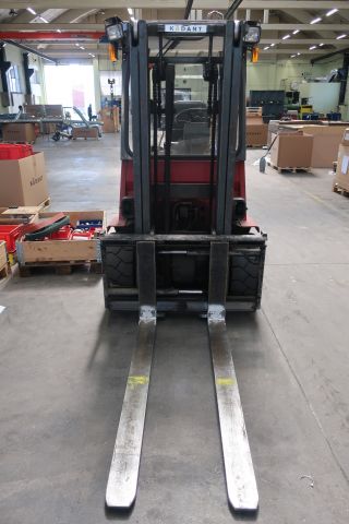 468976-8 Electric forklift Nichiyu