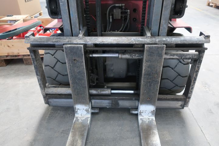468976-10 Electric forklift Nichiyu