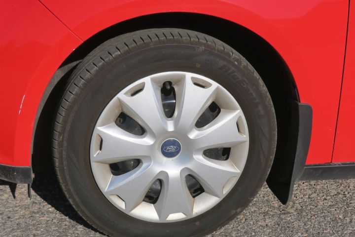 475966-11 Ford Focus DYB Flexifuel - 2012