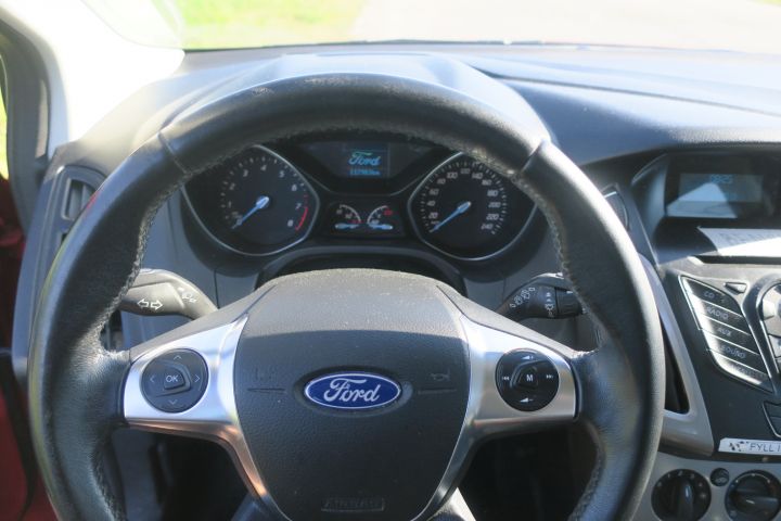 475966-32 Ford Focus DYB Flexifuel - 2012