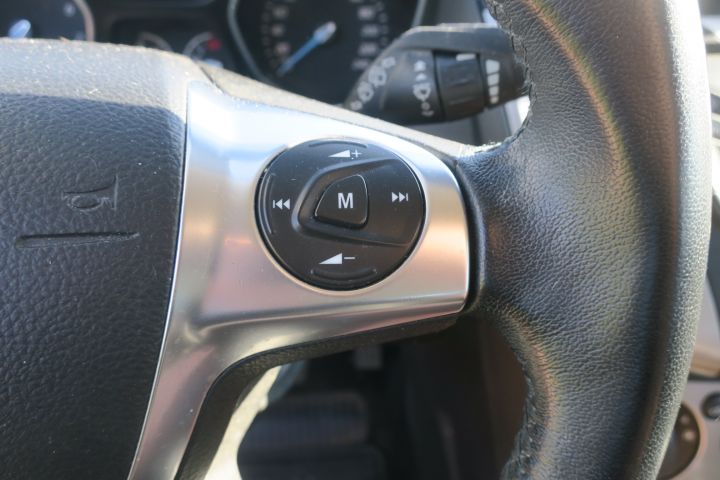 475966-34 Ford Focus DYB Flexifuel - 2012