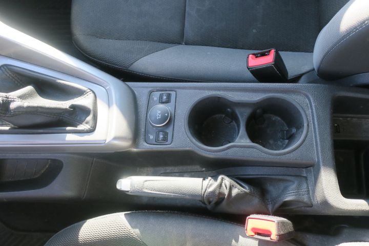 475966-37 Ford Focus DYB Flexifuel - 2012