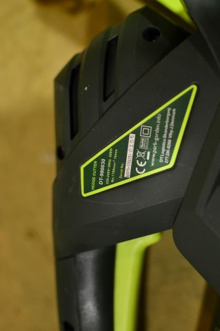 479161-7 Electric hedge cutter Park DT-990030