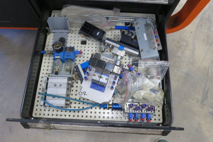 471082-7 Hydraulic/pneumatics bench / test station Festo