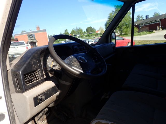 401283-56 VW LT35 2.8tdi -03 XSL934