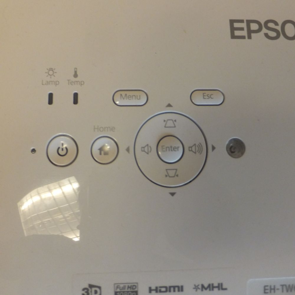 Projector Epson EH-TW6700