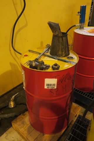 481354-1 Oilfat Shell Tellus S2 M68 Hydraulic Oil