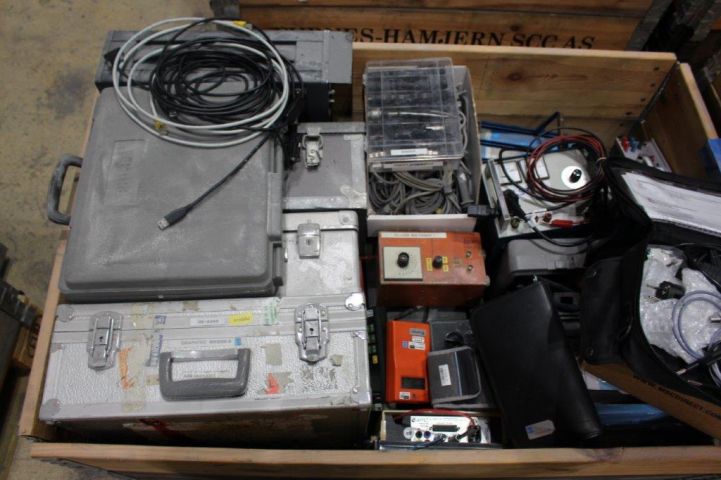 455166-5 Pall med diverse Mätsintrument