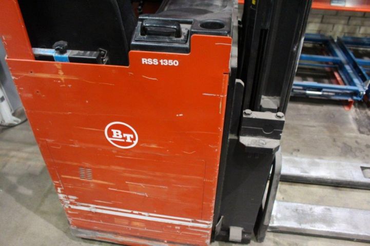 482391-5 Sittstaplare BT (8500 tim)